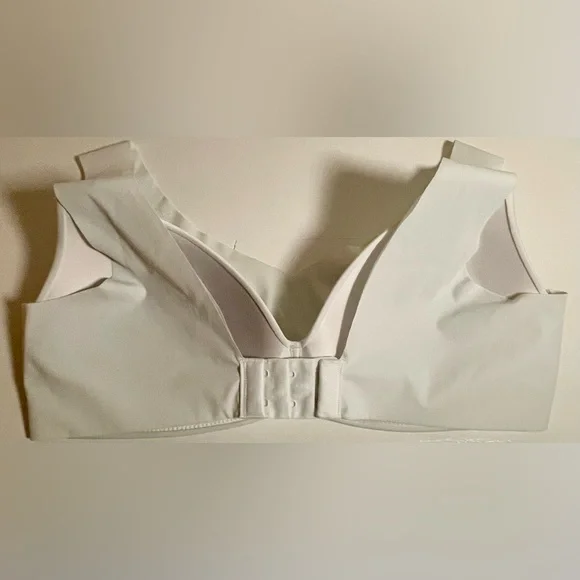 Hanes Bra White - Picture 2 of 6